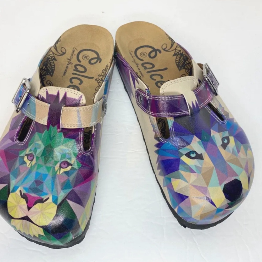 Calceo Womens Nature Lion and Woof Multicolor Slip-on Clogs